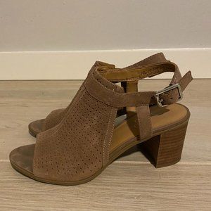 Franco Sarto, Harlet 2 Heeled Sandals, Taupe, Size 7 1/2 M